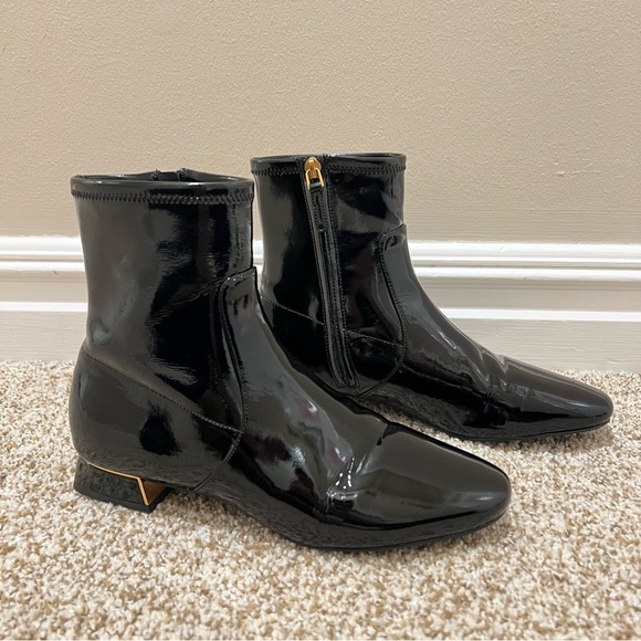 Tory Burch Womens Gigi Patent Stretch Ankle Boot Black and Gold Size 8.5 - Picture 2 of 15